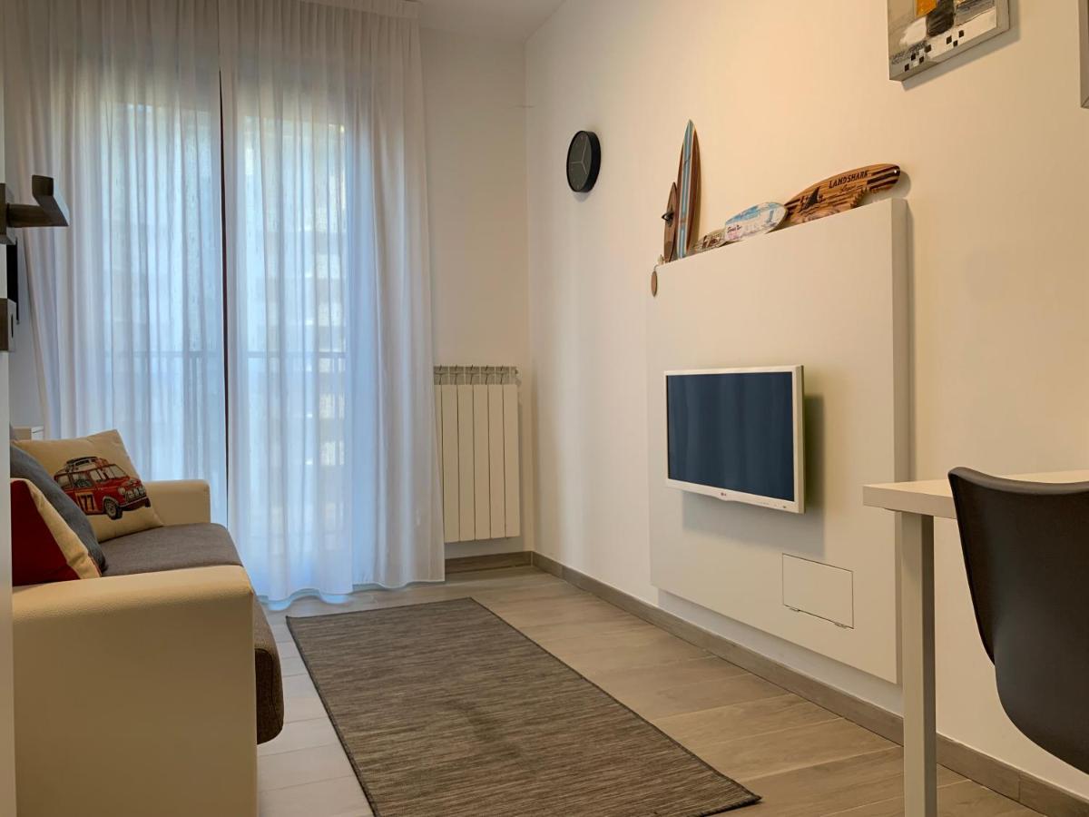 Trilocale In Zona Bocconi/Navigli Apartment Milan Bagian luar foto