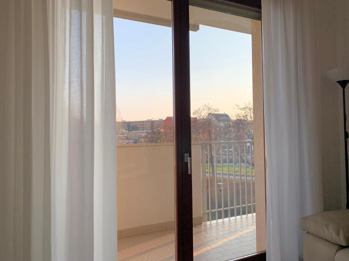 Trilocale In Zona Bocconi/Navigli Apartment Milan Bagian luar foto
